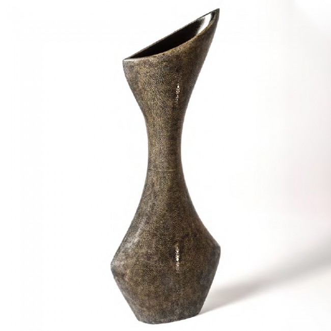 V27 D101 Vase