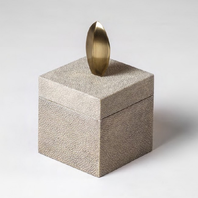 Antique Natural Shagreen